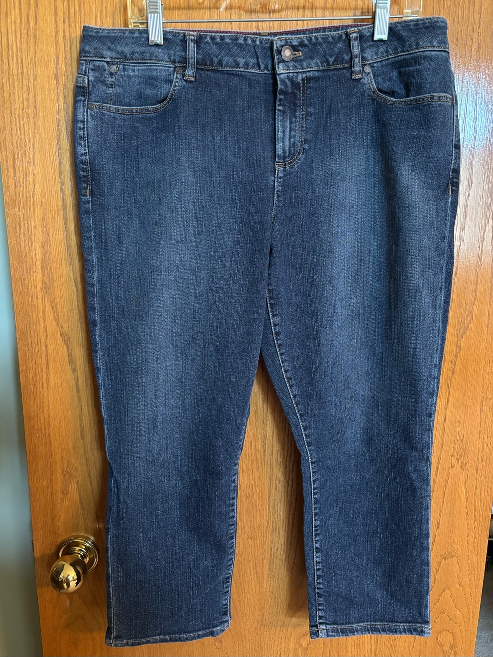 Dark Blue Cropped Jeans